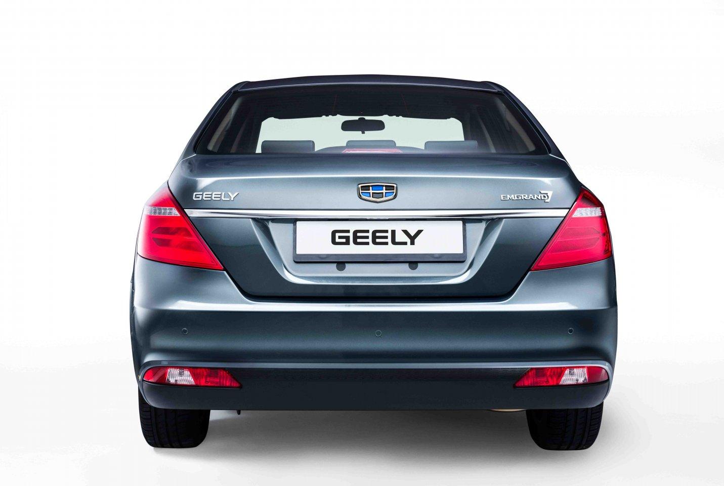 Автомобиль geely emgrand 7